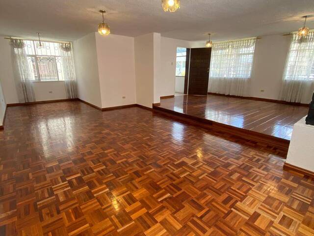 #19 - Departamento para Venta en Quito - P