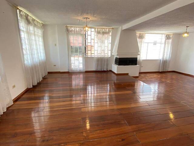 #19 - Departamento para Venta en Quito - P